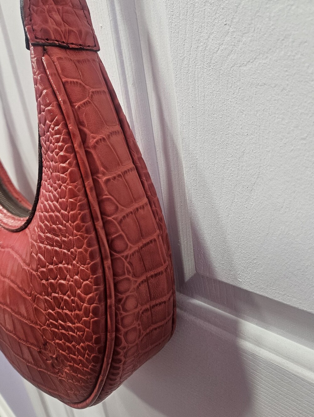Patricia Nash Papaya Croc-Embossed Crescent Shoulder Bag - NEW - Picture 11 of 14